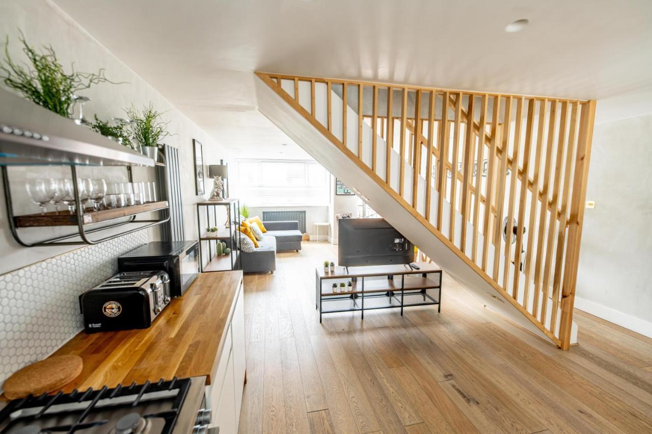 Entire Apartment In The Heart Of Brighton Lanes エクステリア 写真